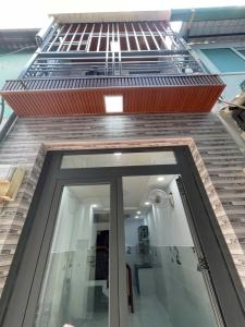 Chính chủ bán căn nhà 18m 2TẦNG 2ty350 đường ni sư huỳnh liên